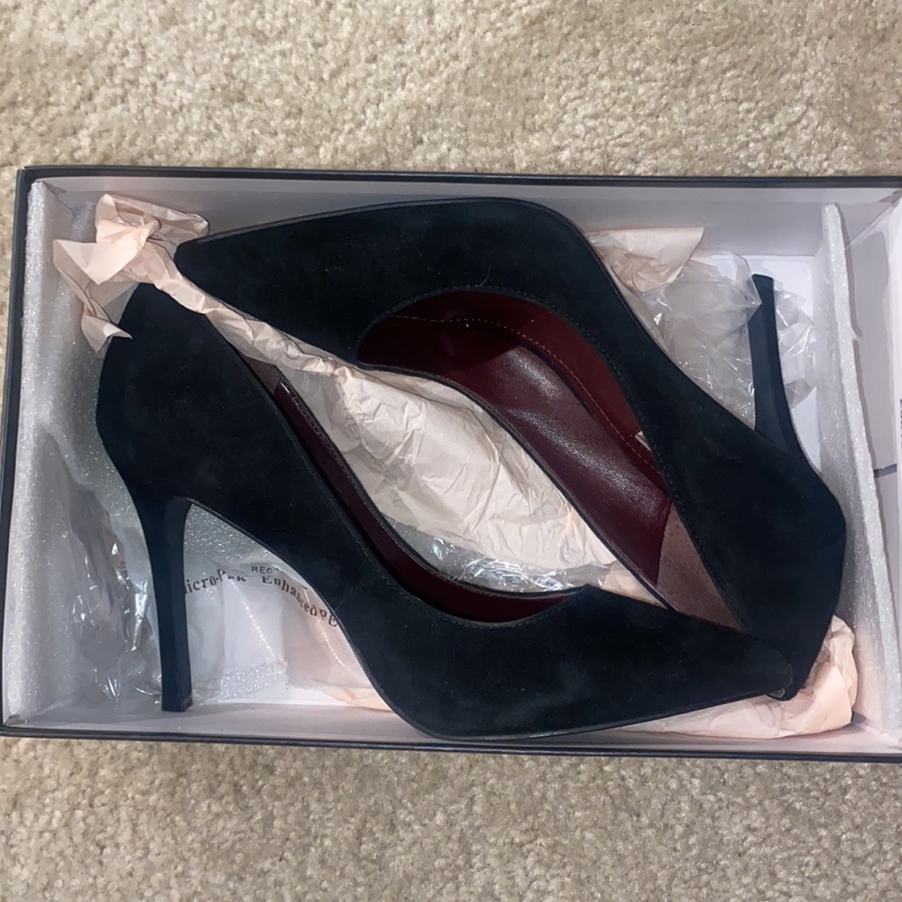 BCBGeneration black velour heels